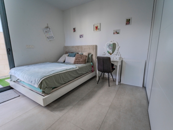 Semi-detached house in Benijófar (Ref: DLF123)
