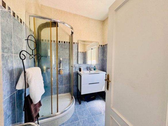 Villa in Aspe (Ref: 3200 DNV0581)
