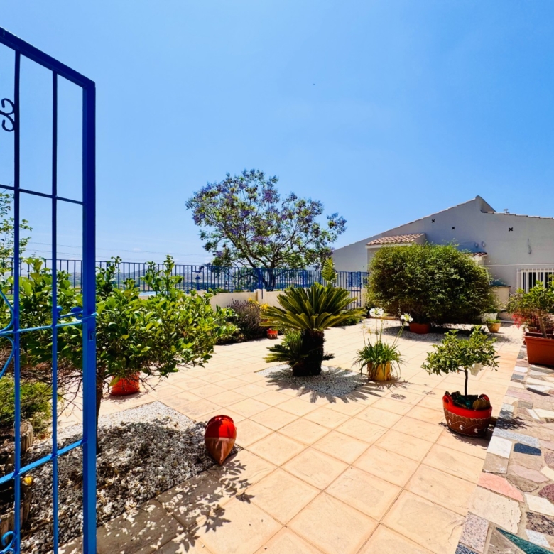 Villa in Aspe (Ref: 3200 DNV0581)