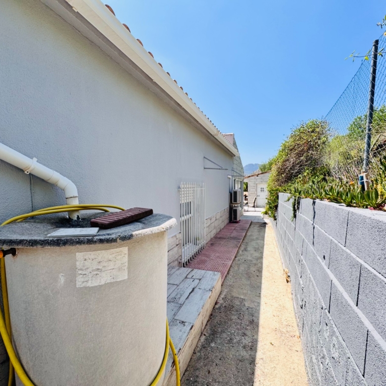 Villa in Aspe (Ref: 3200 DNV0581)