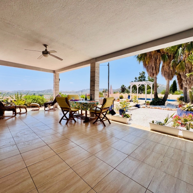 Villa in Aspe (Ref: 3200 DNV0581)
