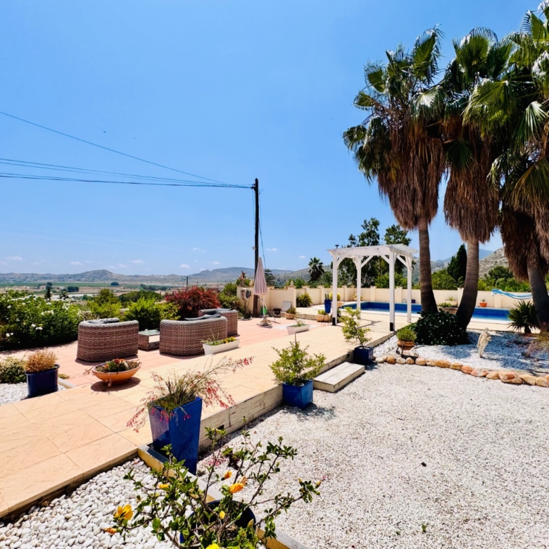 Villa in Aspe (Ref: 3200 DNV0581)