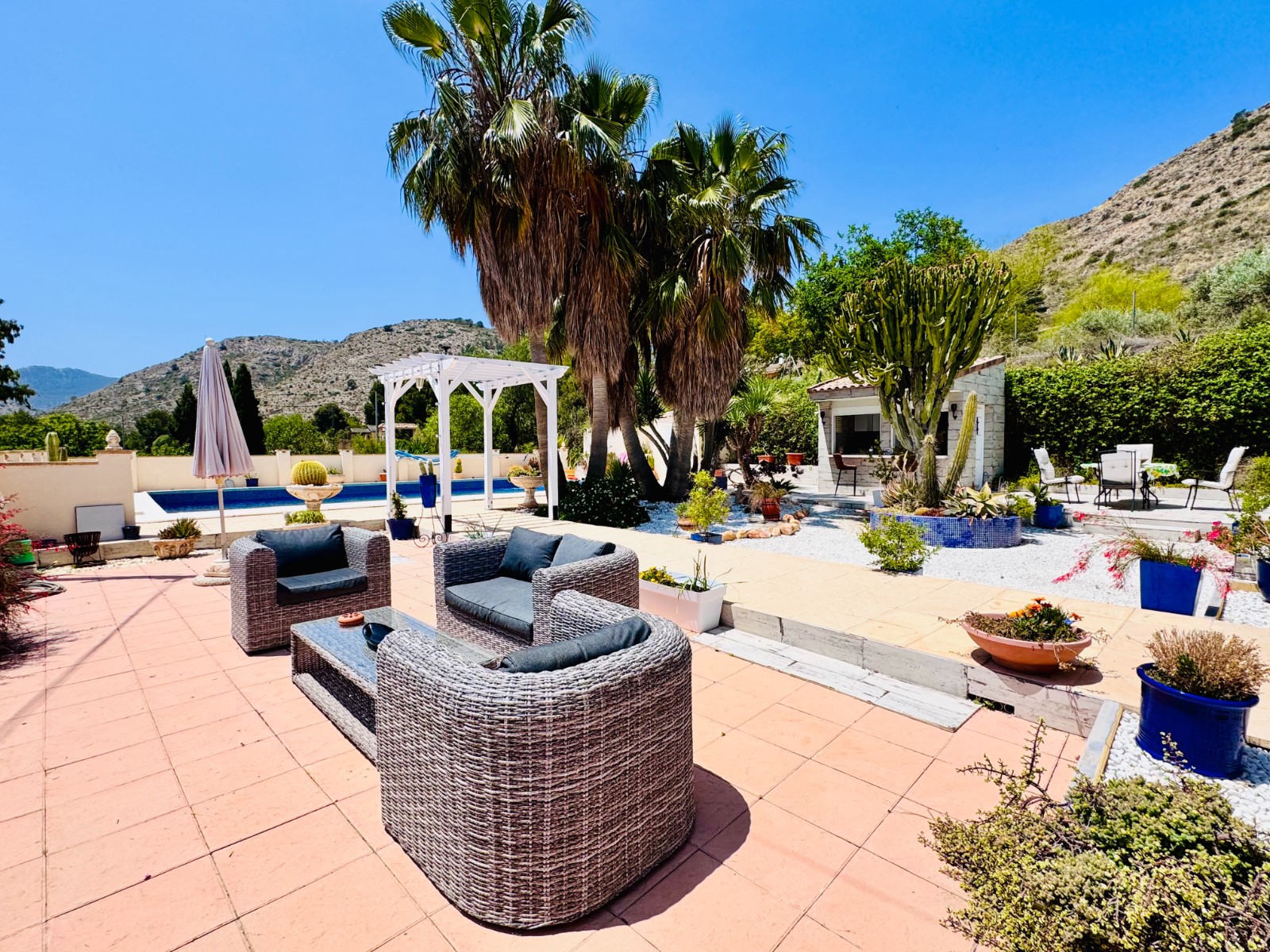 Villa in Aspe (Ref: 3200 DNV0581)