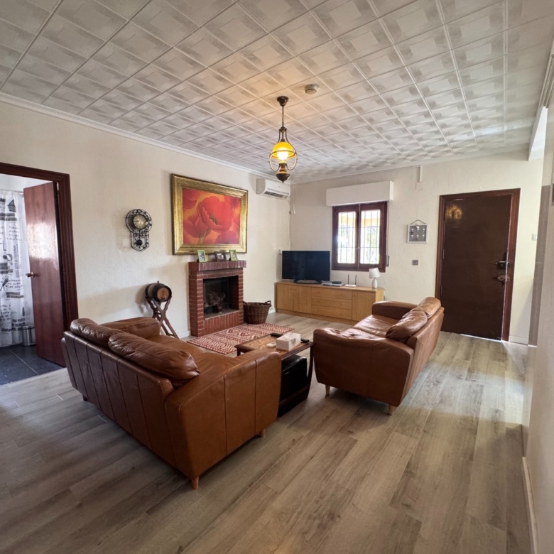 Villa in Monóvar (Ref: 3201 DNV0587)
