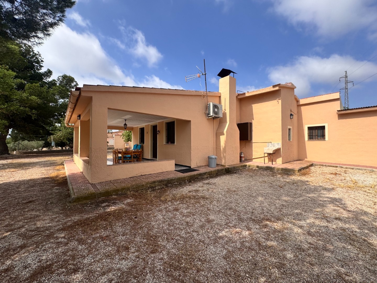 Villa in Monóvar (Ref: 3201 DNV0587)