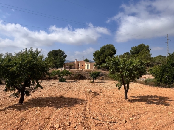 Villa in Monóvar (Ref: 3201 DNV0587)