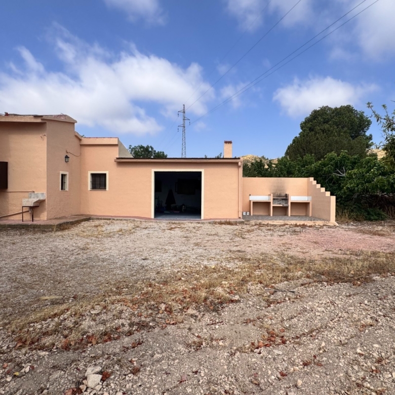 Villa in Monóvar (Ref: 3201 DNV0587)