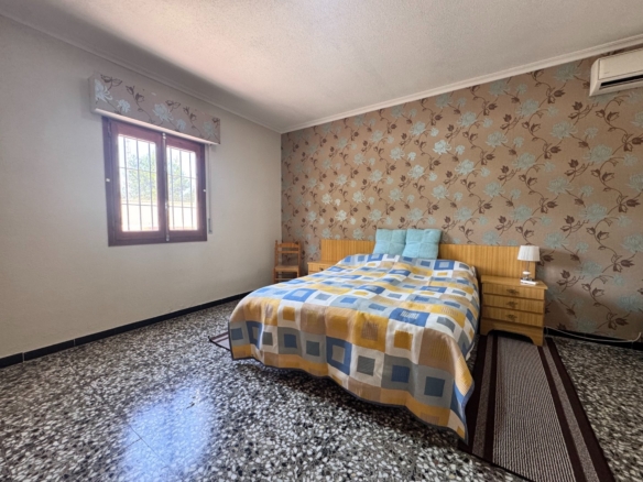 Villa in Monóvar (Ref: 3201 DNV0587)