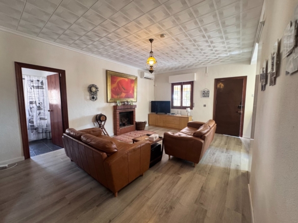 Villa in Monóvar (Ref: 3201 DNV0587)