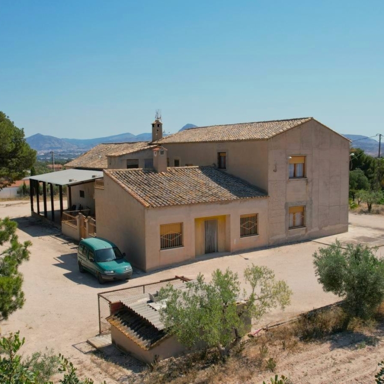 Country House in Monóvar (Ref: 3204 DNV0580)