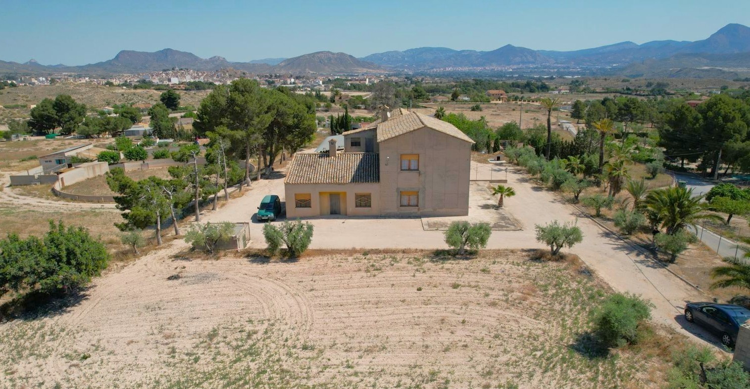 Country House in Monóvar (Ref: 3204 DNV0580)
