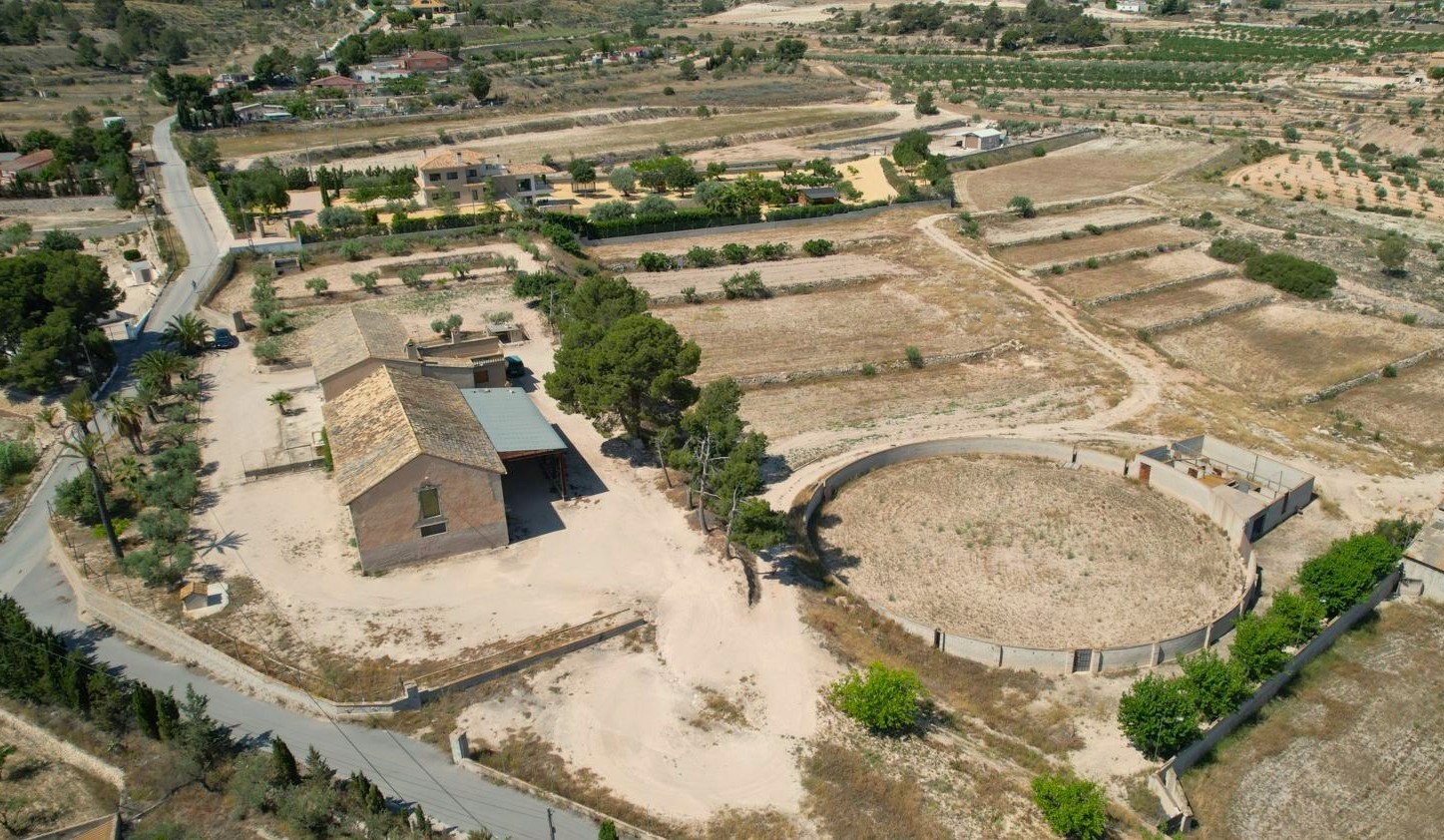 Country House in Monóvar (Ref: 3204 DNV0580)