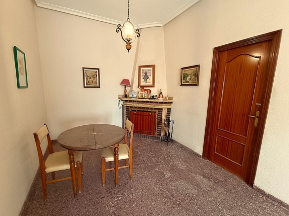 Country House in Monóvar (Ref: 3204 DNV0580)