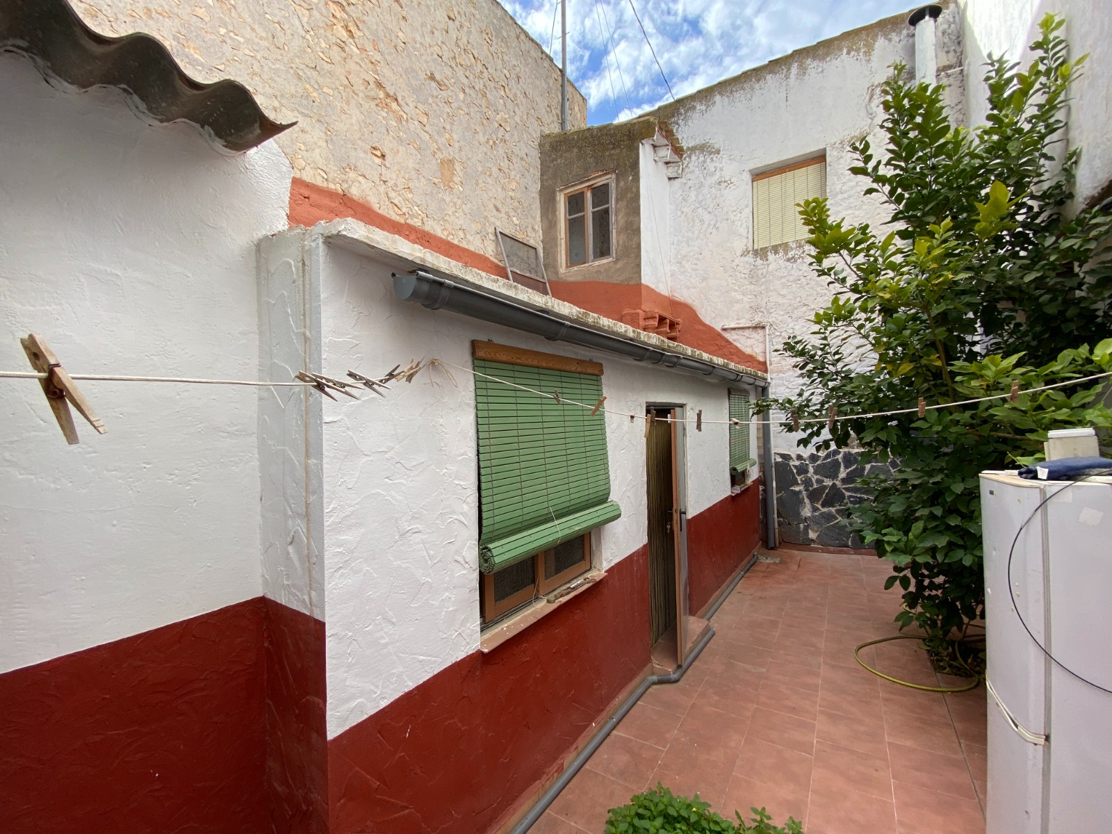 Country House in Sax (Ref: 18220)