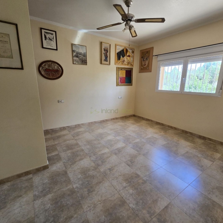 Villa in Sax (Ref: 5033 IVE13841)