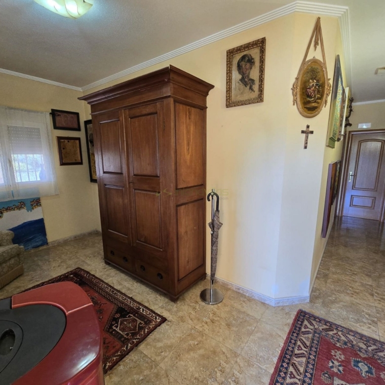Villa in Sax (Ref: 5033 IVE13841)