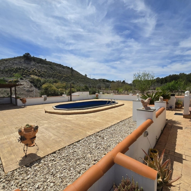 Villa in Sax (Ref: 5033 IVE13841)