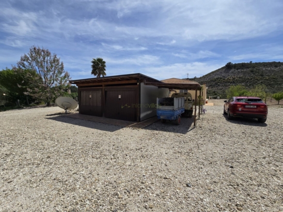 Villa in Sax (Ref: 5033 IVE13841)