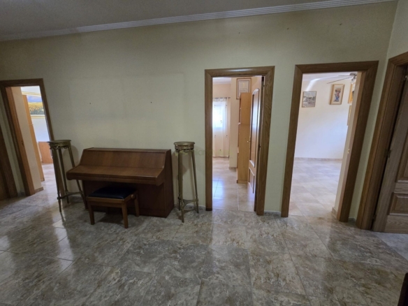 Villa in Sax (Ref: 5033 IVE13841)