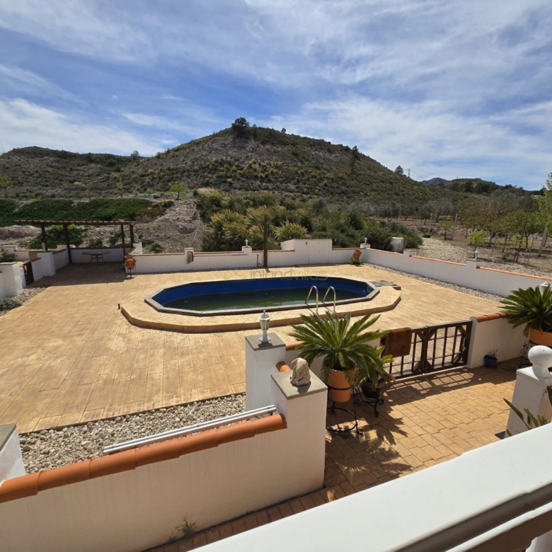 Villa in Sax (Ref: 5033 IVE13841)