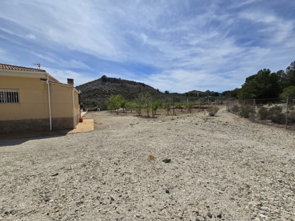 Villa in Sax (Ref: 5033 IVE13841)