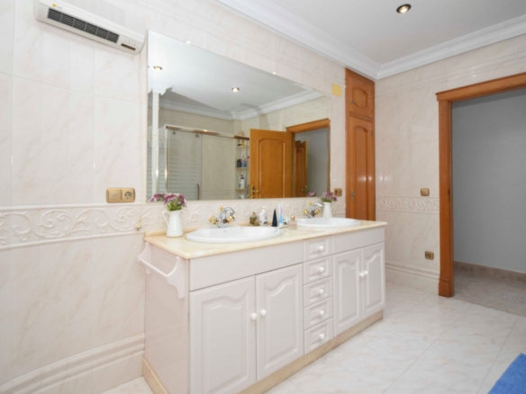 Villa in Orihuela (Ref: 18223)