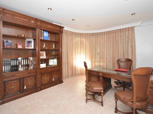 Villa in Orihuela (Ref: 18223)