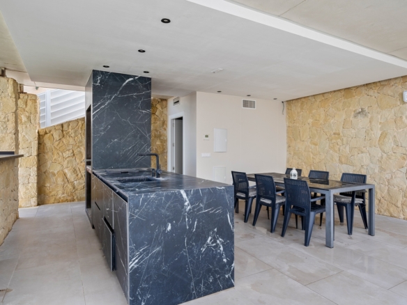 Detached Villa in Algorfa (Ref: DLF125)