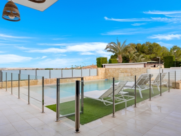 Detached Villa in Algorfa (Ref: DLF125)