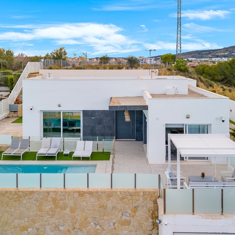 Detached Villa in Algorfa (Ref: DLF125)