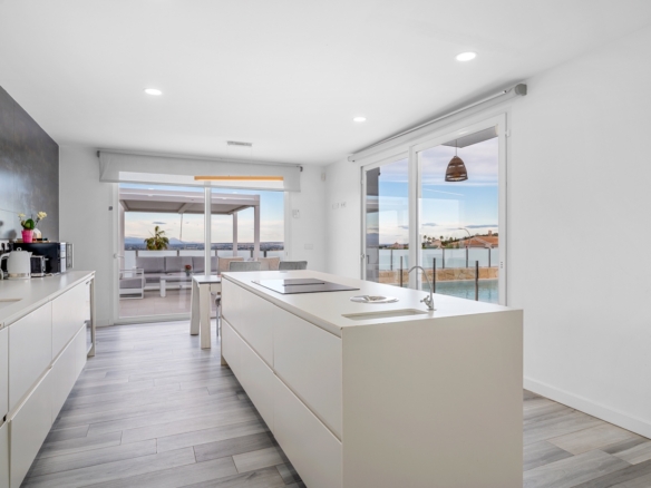 Detached Villa in Algorfa (Ref: DLF125)