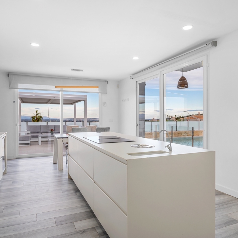 Detached Villa in Algorfa (Ref: DLF125)