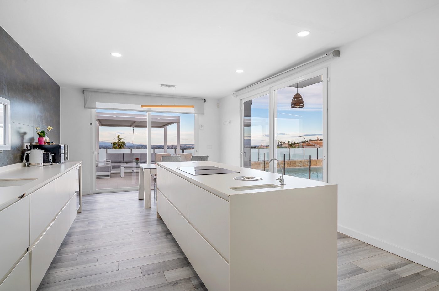 Detached Villa in Algorfa (Ref: DLF125)