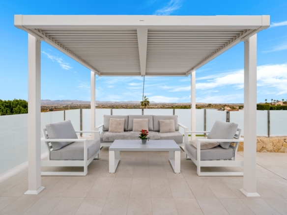 Detached Villa in Algorfa (Ref: DLF125)