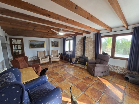 Villa in Villena (Ref: 5035 13856)