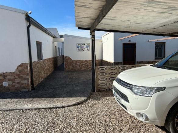 Villa in Villena (Ref: 5035 13856)