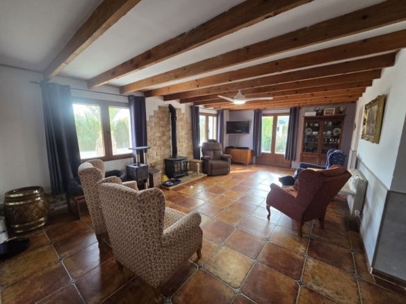 Villa in Villena (Ref: 5035 13856)