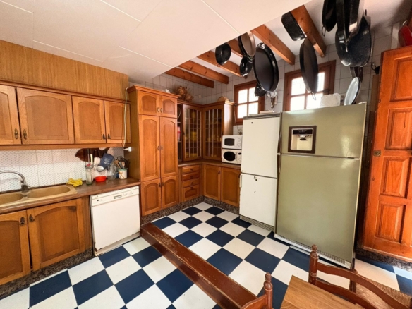 Villa in Sax (Ref: 9009 JJE7250)