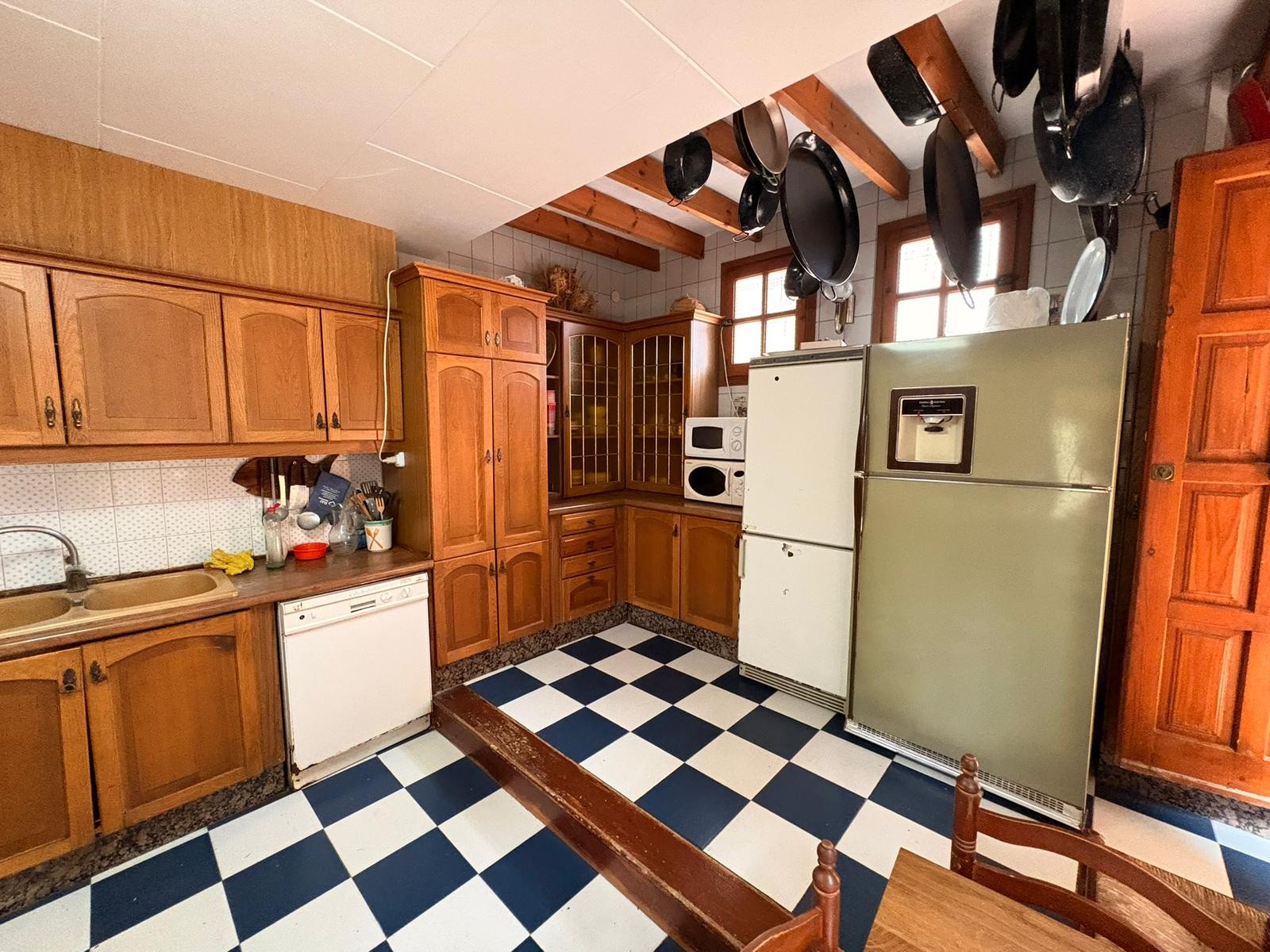 Villa in Sax (Ref: 9009 JJE7250)