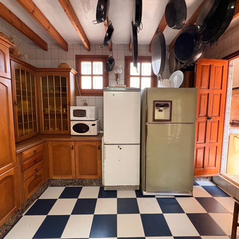 Villa in Sax (Ref: 9009 JJE7250)