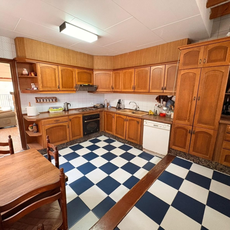 Villa in Sax (Ref: 9009 JJE7250)