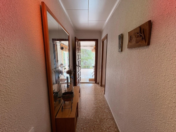 Villa in Sax (Ref: 9009 JJE7250)