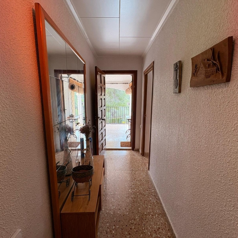 Villa in Sax (Ref: 9009 JJE7250)