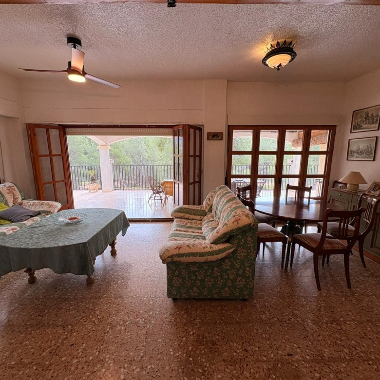 Villa in Sax (Ref: 9009 JJE7250)