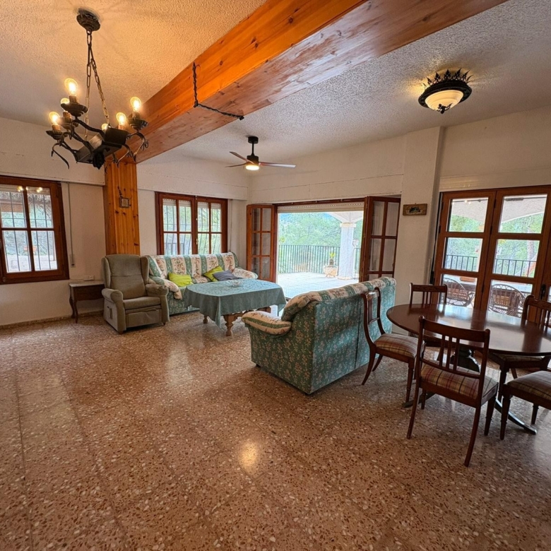 Villa in Sax (Ref: 9009 JJE7250)