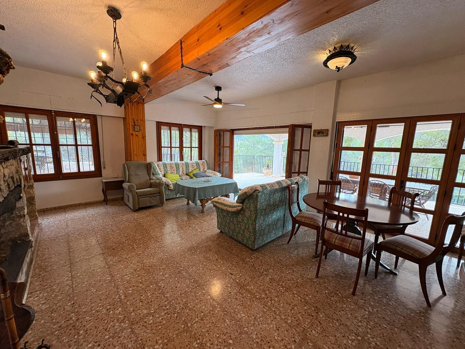 Villa in Sax (Ref: 9009 JJE7250)