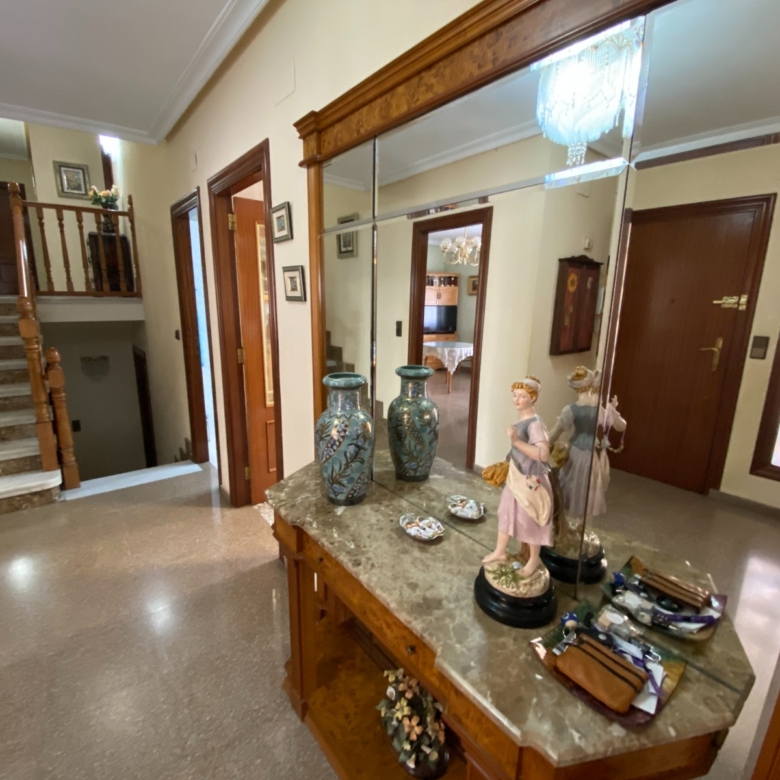 Townhouse in Sax (Ref: 23199)