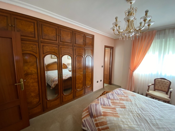 Townhouse in Sax (Ref: 23199)
