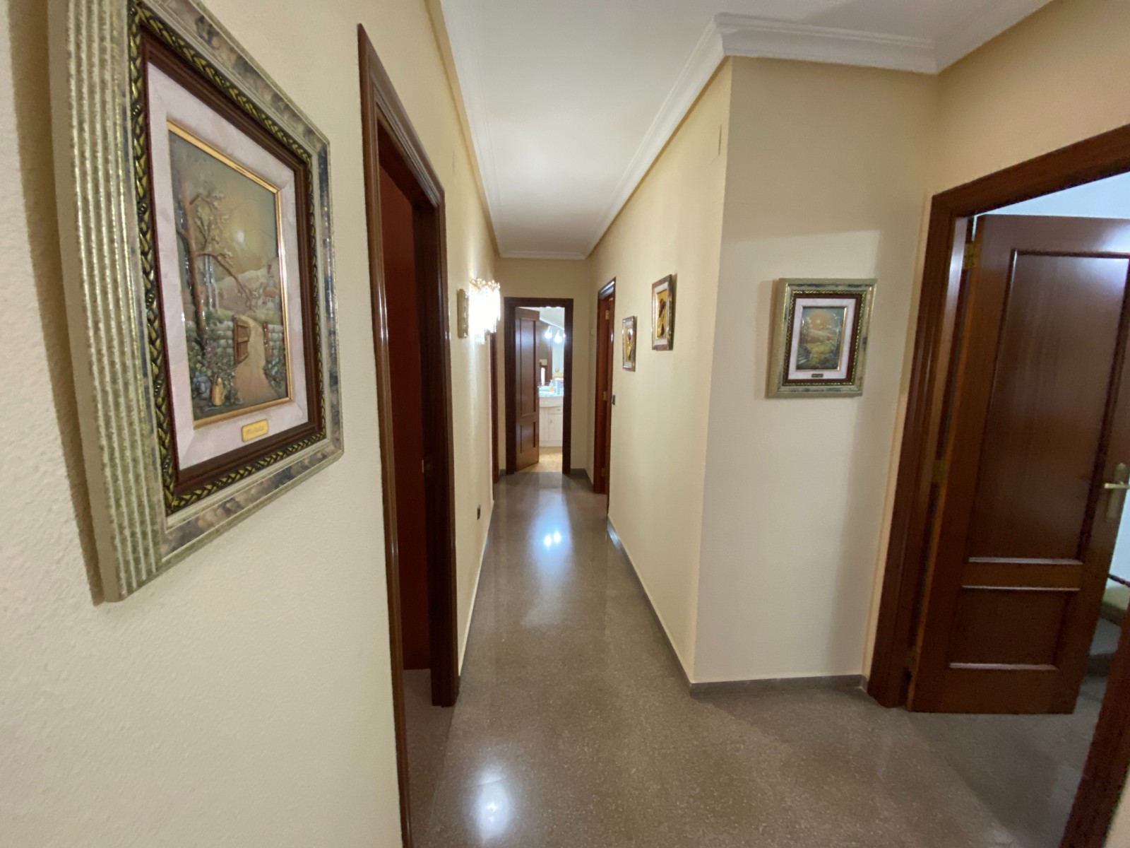 Townhouse in Sax (Ref: 23199)
