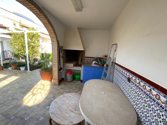 Townhouse in Sax (Ref: 23199)